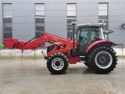 Ładowacz czołowy o mocy 150 KM